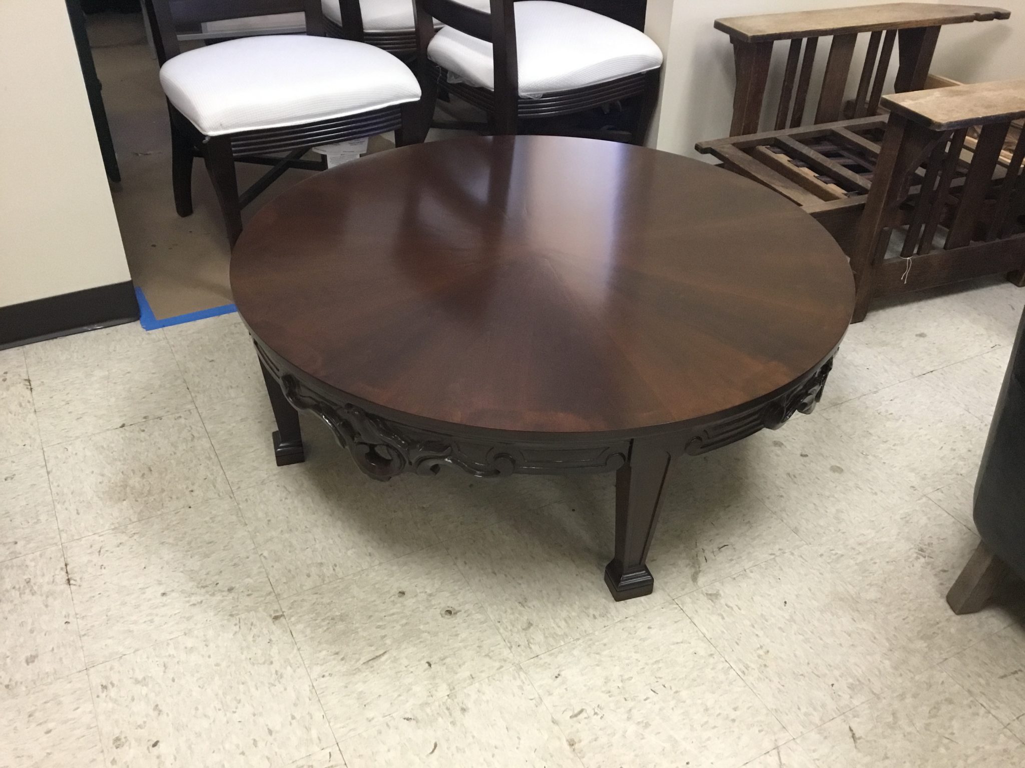 Furniture Medic by MasterCare Experts Completely Refinishes Round